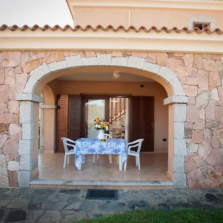 Ville Del Mar San Teodoro  Exterior foto